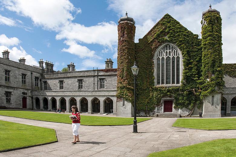 10 Best Universities in Ireland for International Students